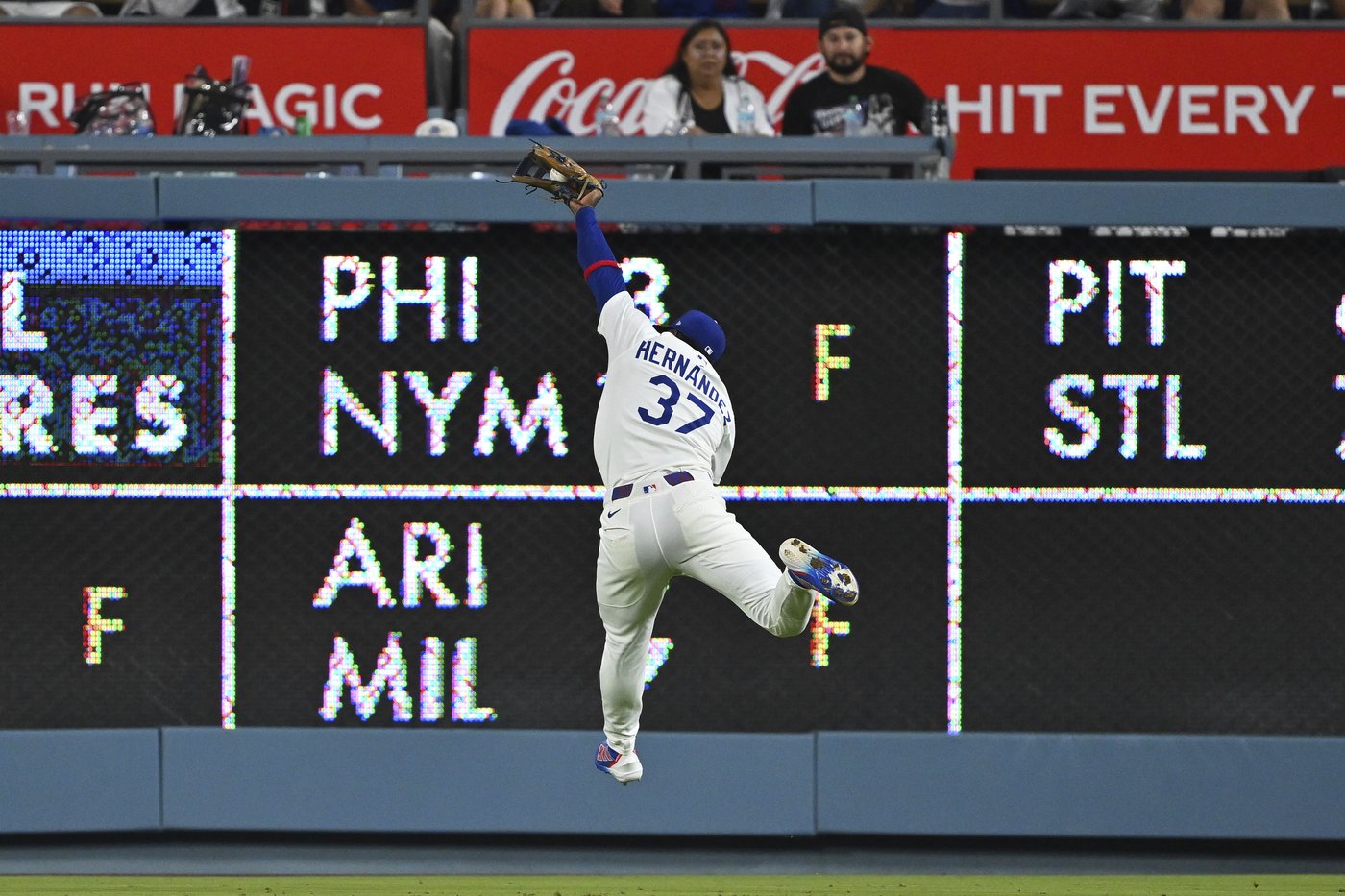 Sheehan's dominant outing and Pages' homers propel Dodgers to sole possession of 1st in NL West | iNFOnews.ca