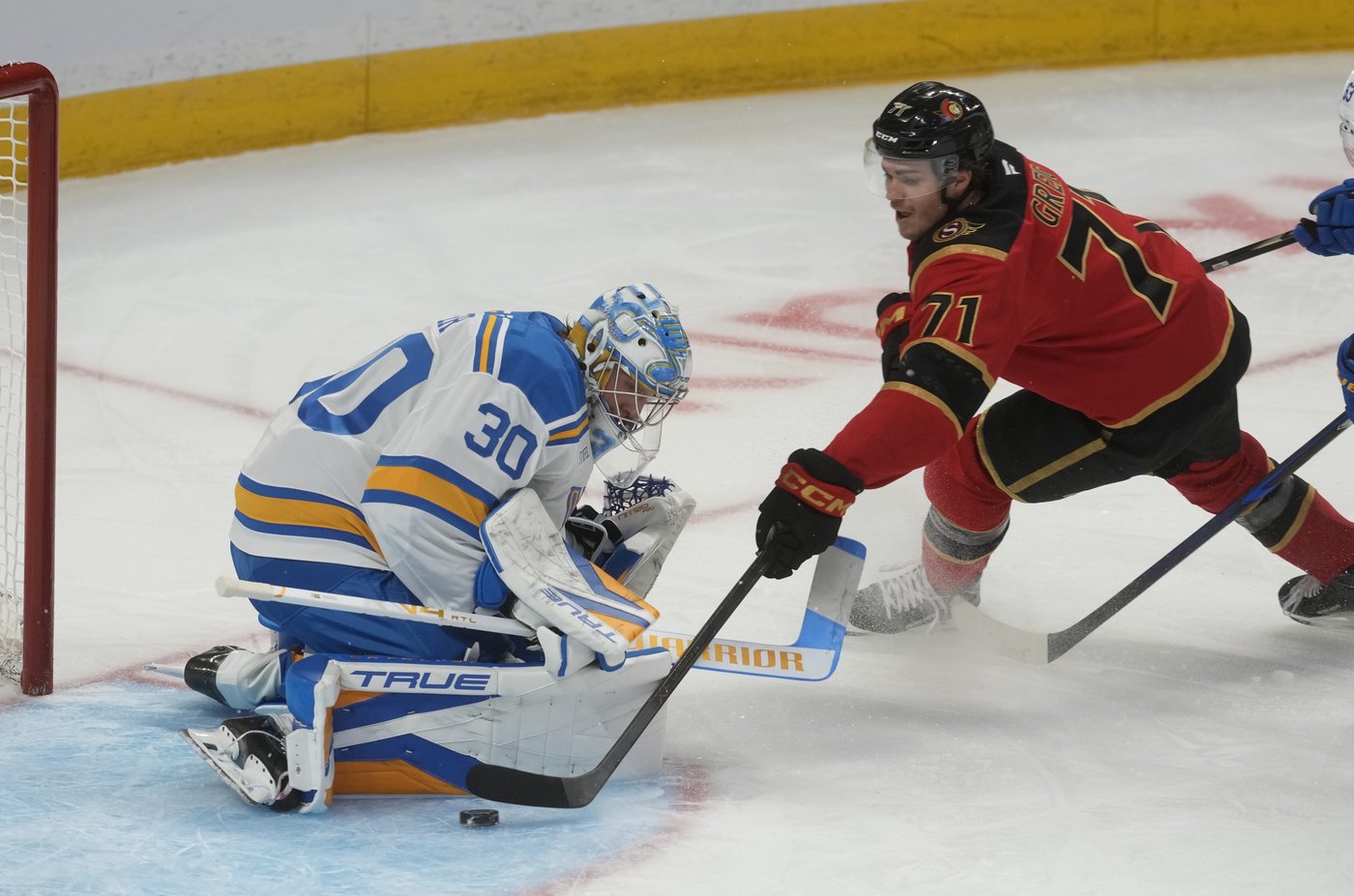 Blues cool off hot Senators with 7-2 road win | iNFOnews.ca