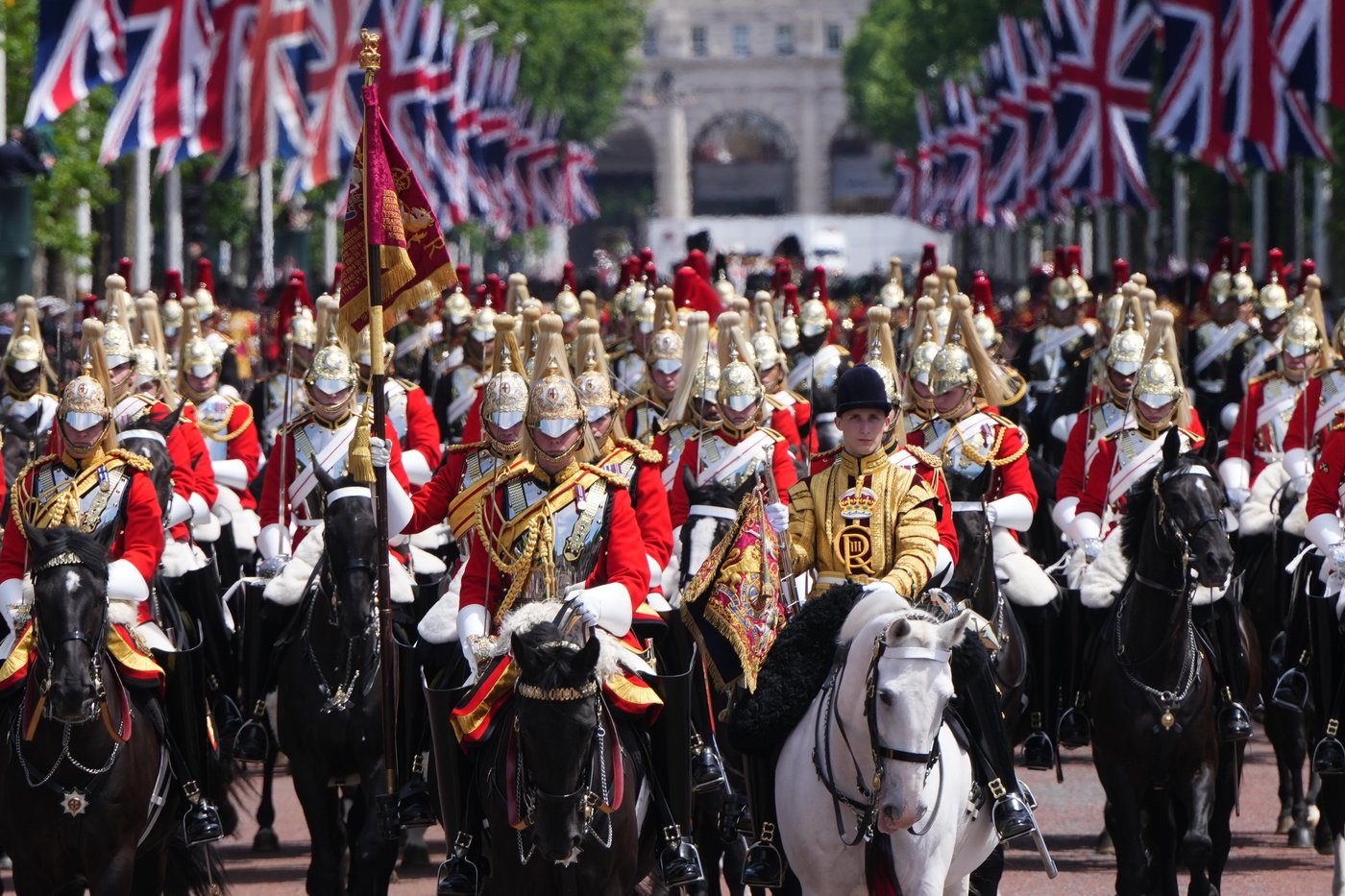 Photos show the royal family at the Trooping The Colour parade | iNFOnews.ca