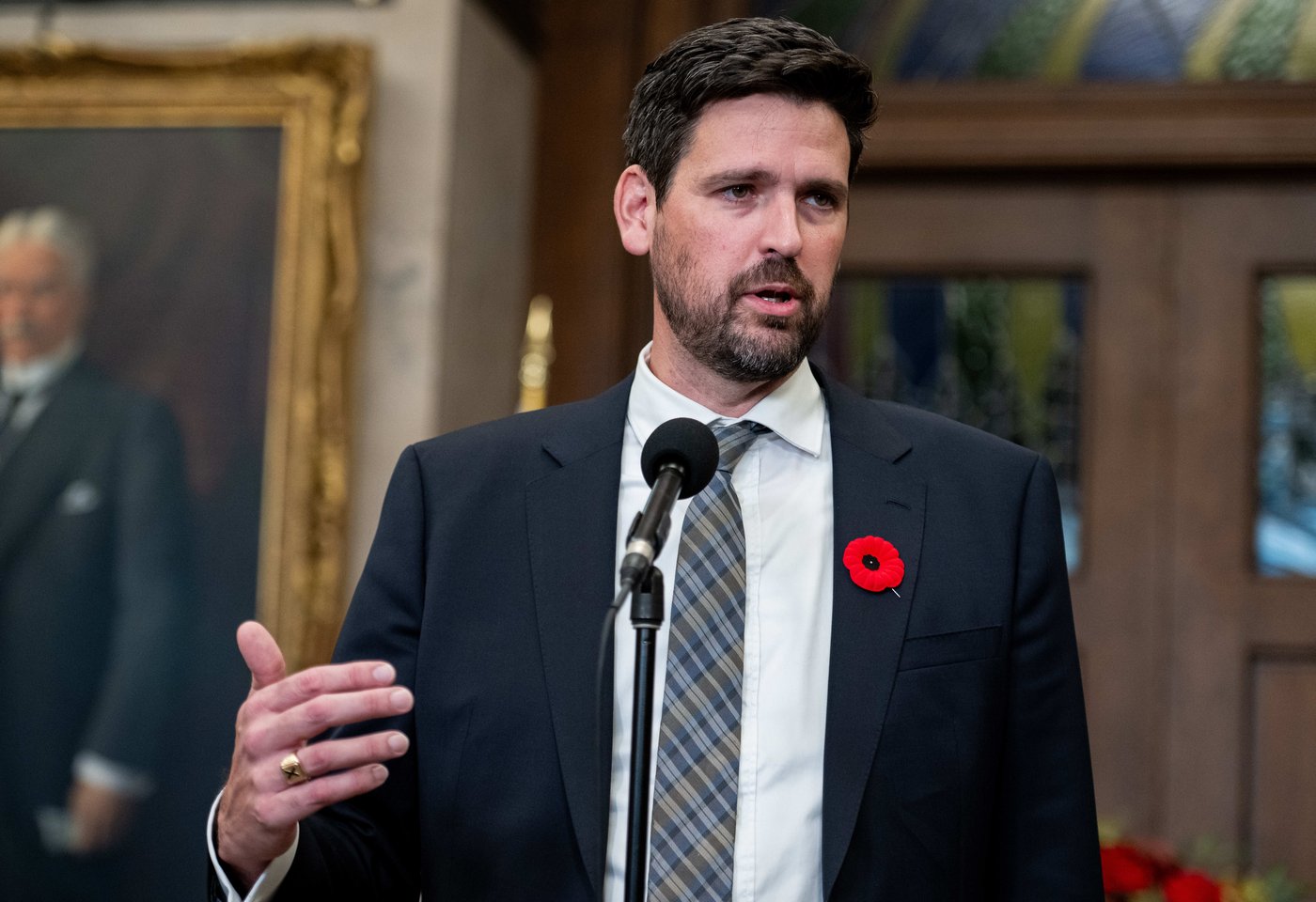 Housing minister announces applications open for $1B critical infrastructure program | iNFOnews.ca