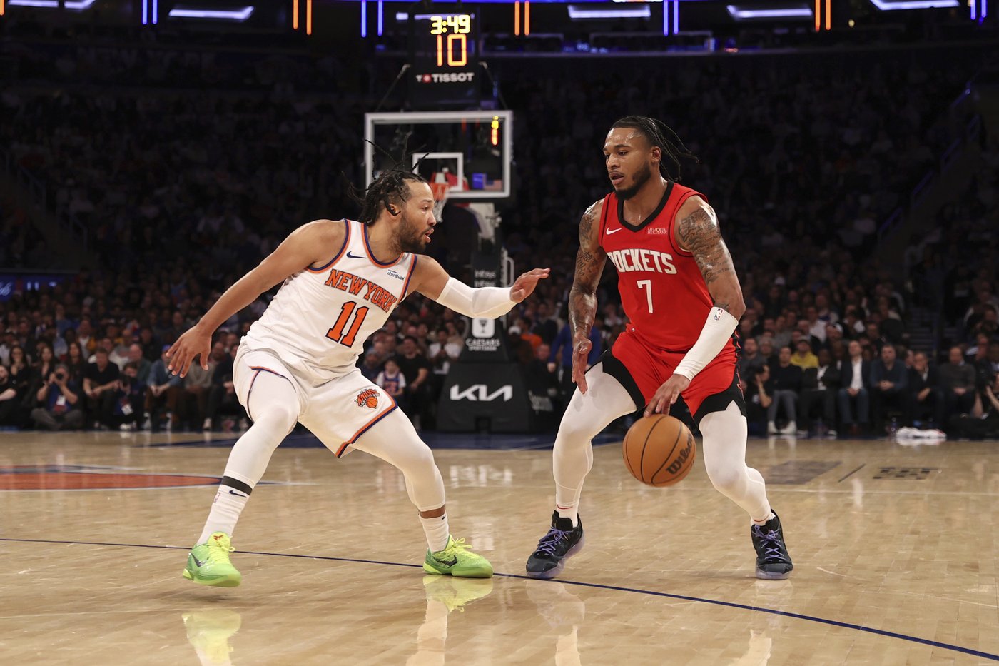 Jalen Brunson has 42 points and 10 assists to rally the Knicks past the Rockets, 124-118 | iNFOnews.ca