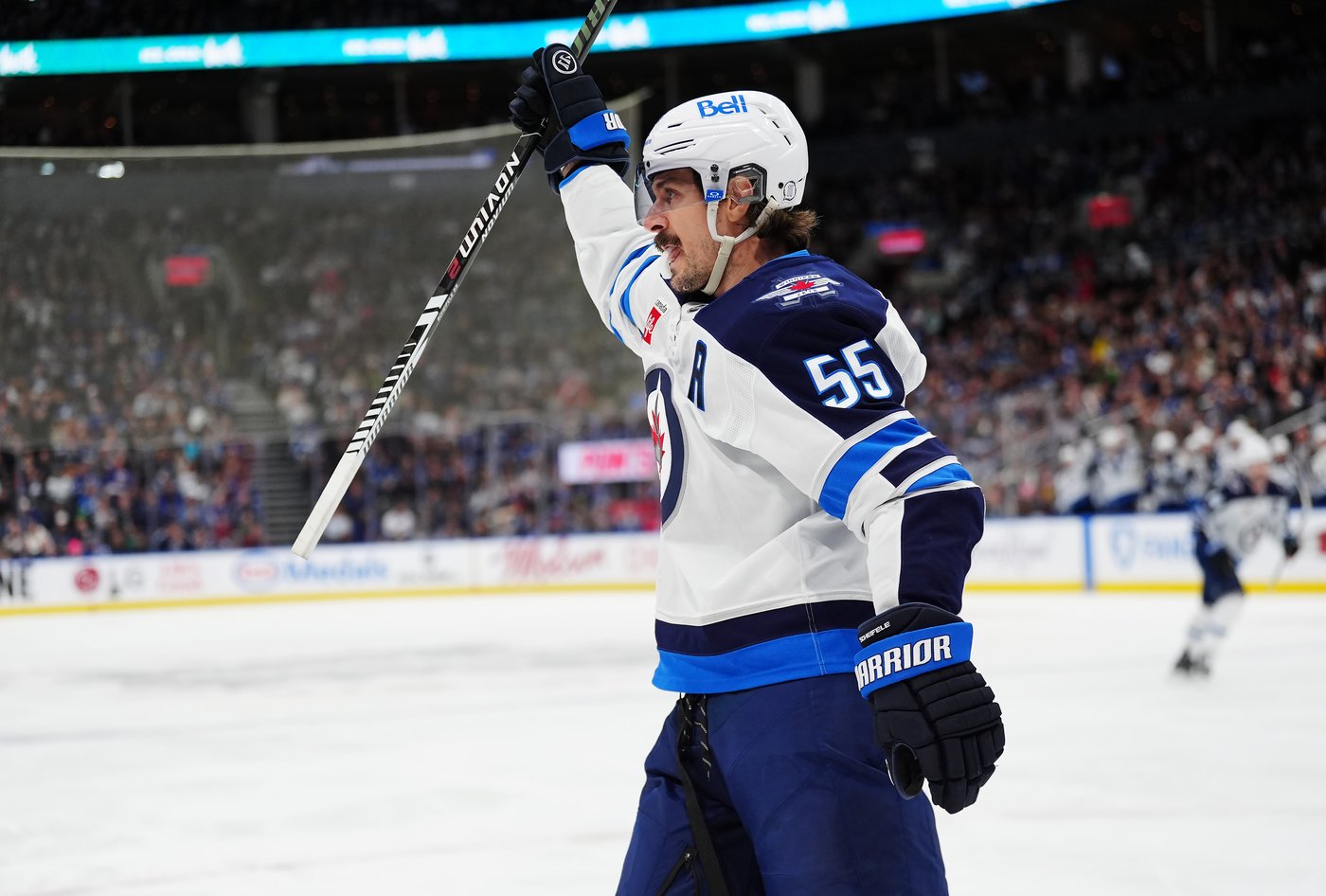 Hawerchuk back as Jets' top scorer with acquisition of original franchise's records | iNFOnews.ca