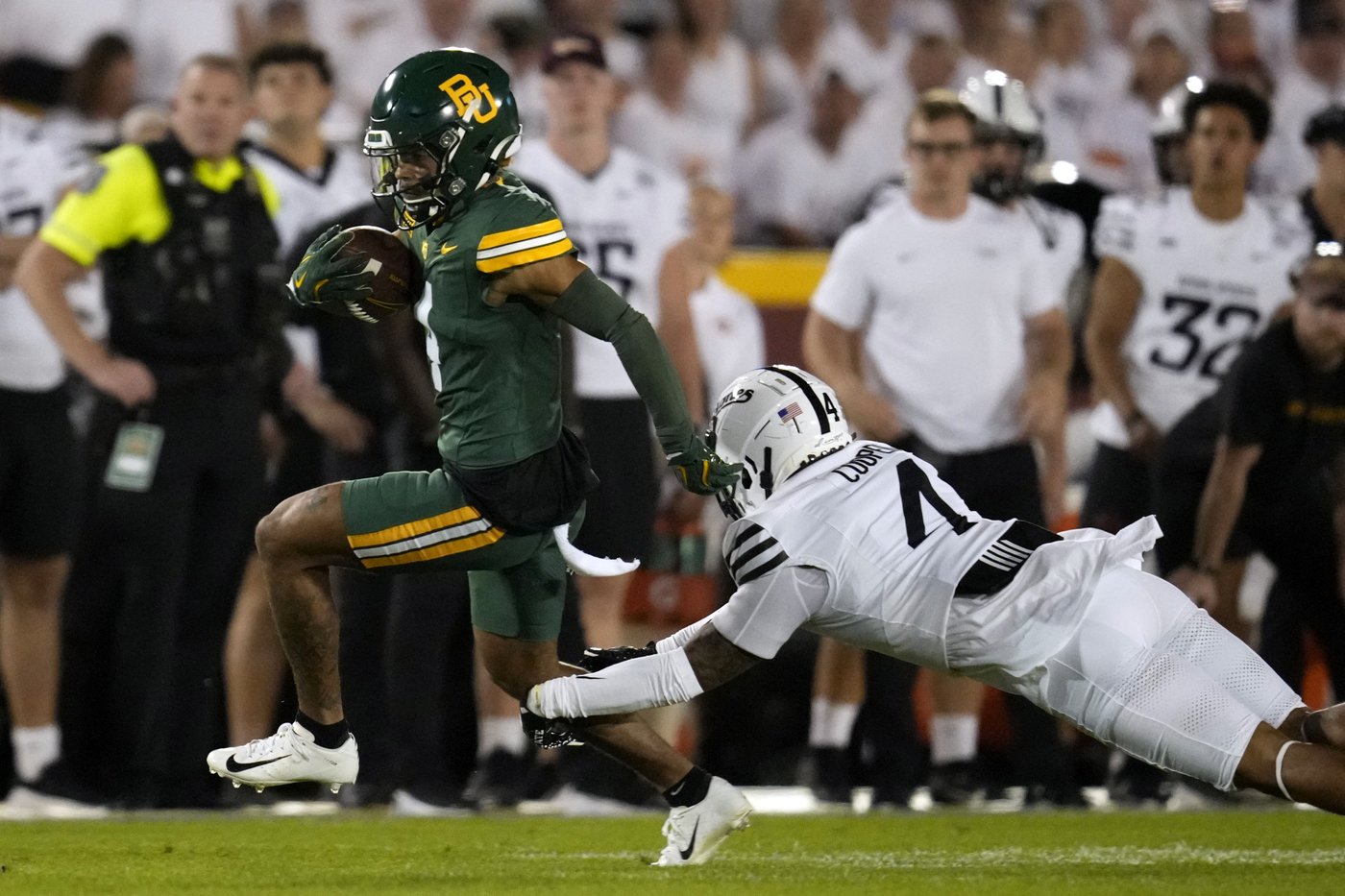 Rocco Becht throws for 277 yards and two scores to lead No. 16 Iowa State to 43-21 win over Baylor | iNFOnews.ca