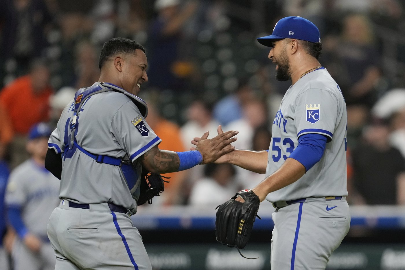 Witt and India each drive in 2 runs as the Royals beat the Astros 7-5 | iNFOnews.ca