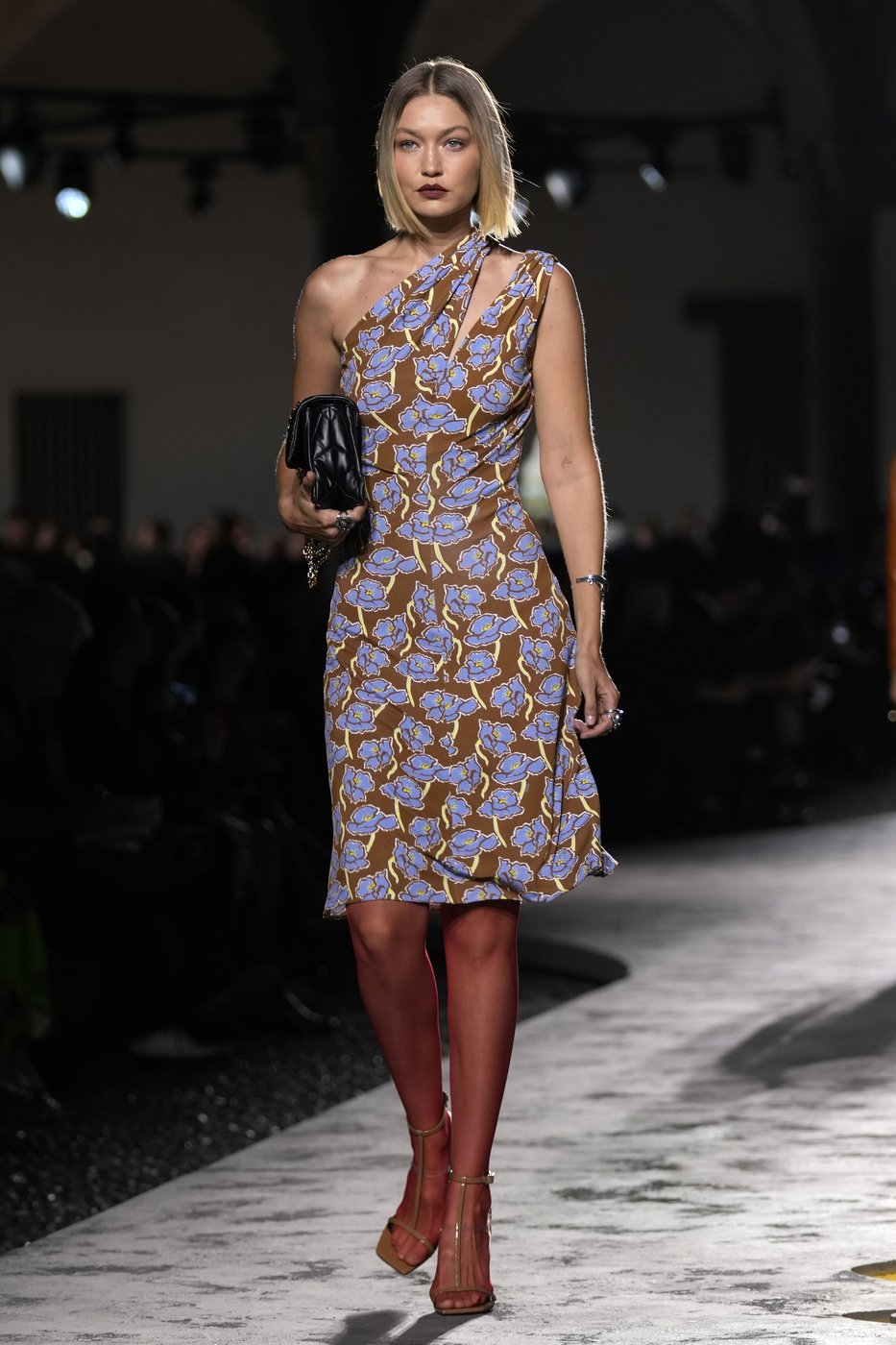 Gucci touts 'casual grandeur,' Tod's focuses on Artisanal Intelligence and Versace plays it safe | iNFOnews.ca