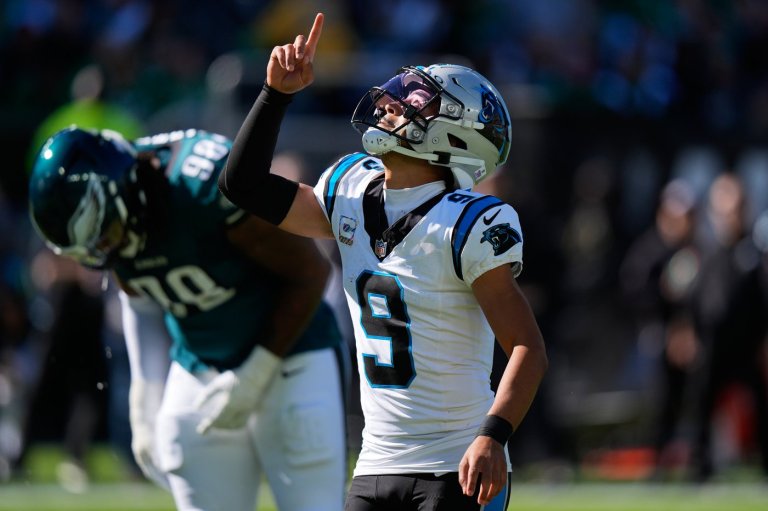 Bryce Young throws for 2 TDs and leads Panthers to 25-14 win over injury-riddled Eagles | iNFOnews.ca