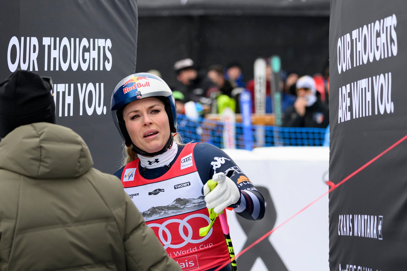 Lindsey Vonn left limping after crash in final downhill race before Milan Cortina Olympics | iNFOnews.ca