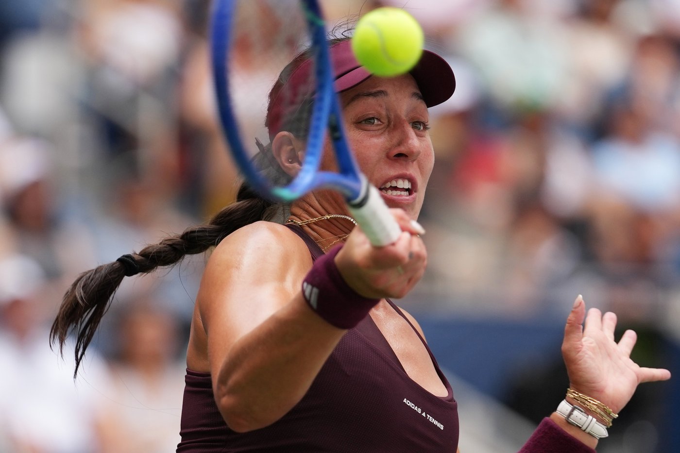 Sabalenka, Pegula get through tough tests at US Open, with Williams sisters playing doubles at night | iNFOnews.ca