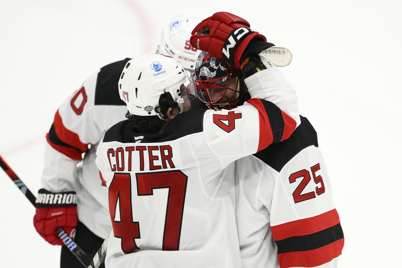 Cotter scores 2 goals to lift Devils over Capitals 5-3 | iNFOnews.ca Cotter scores 2 goals to lift Devils over Capitals 5-3 | iNFOnews.ca
