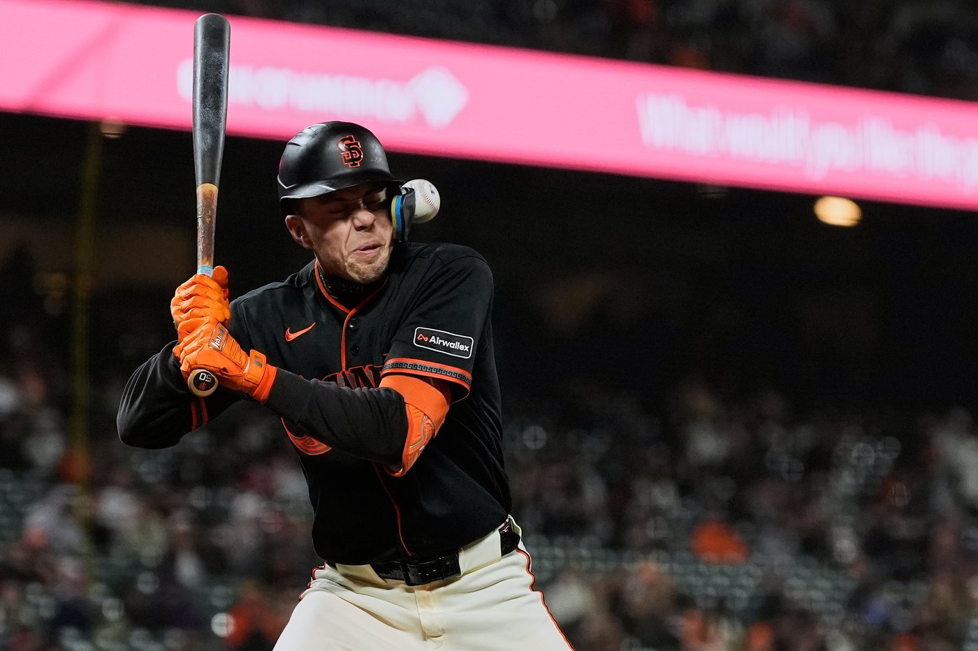 Pirates get a season-high 20 hits and beat the Giants 13-3 | iNFOnews.ca