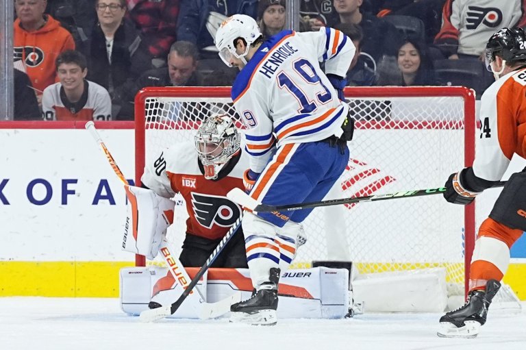 Roslovic scores in OT as Oilers defeat Flyers 2-1 | iNFOnews.ca
