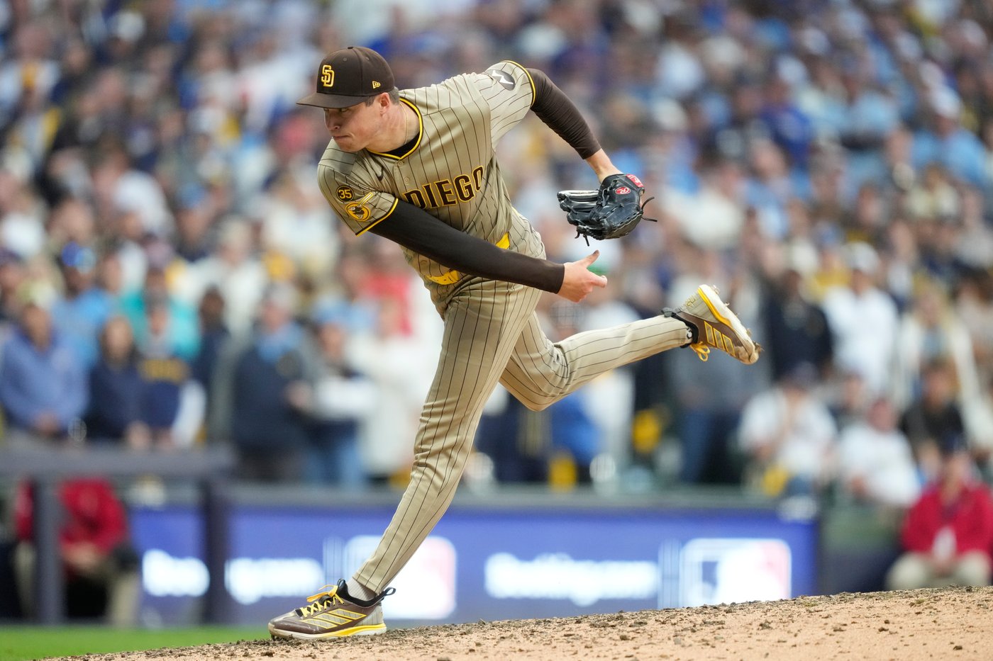 Padres pitchers step up after star closer Mason Miller goes on paternity list before Game 3 of NLDS | iNFOnews.ca