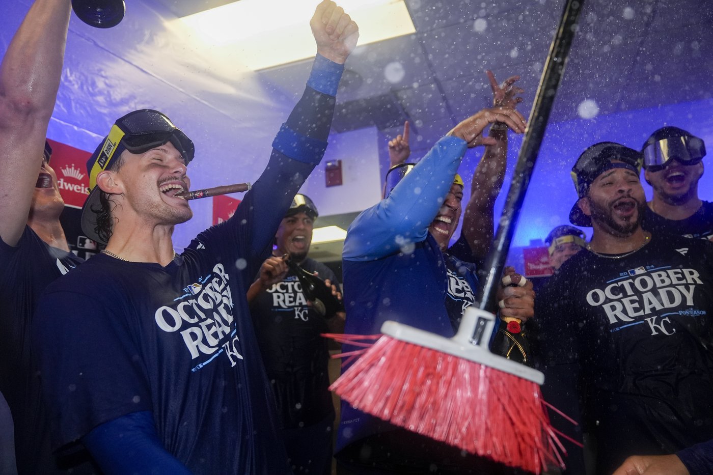 Bobby Witt Jr. and the Royals go from 2 late 7-game losing streaks to the AL Division Series | iNFOnews.ca