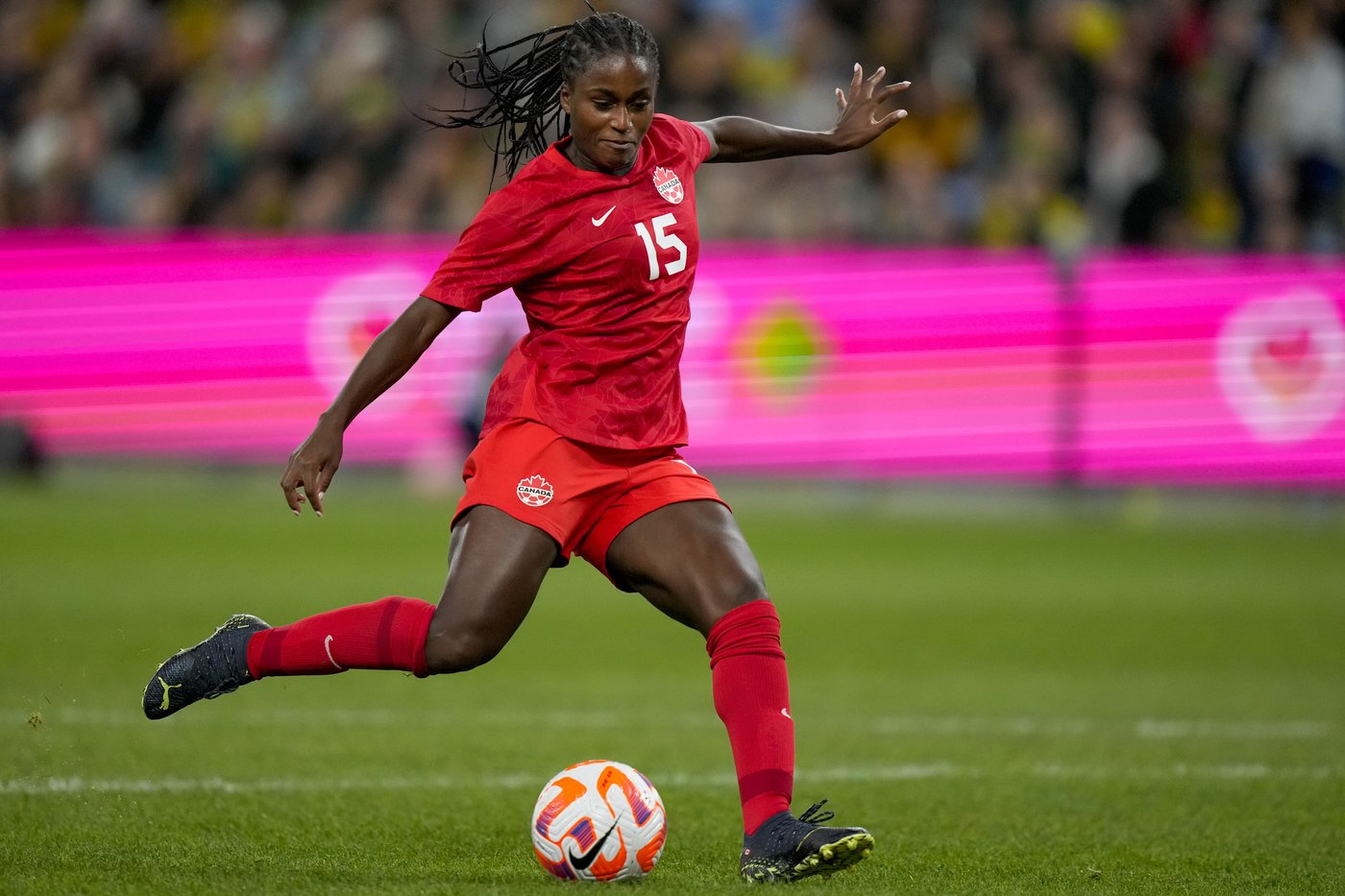 Canadian forward Nichelle Prince signs new contract with Kansas City Current | iNFOnews.ca