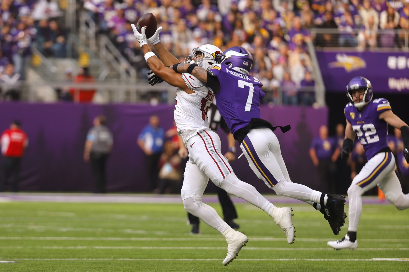 Vikings win 5th straight, rallying past Cardinals 23-22 on Sam Darnold's TD pass with 1:13 left | iNFOnews.ca