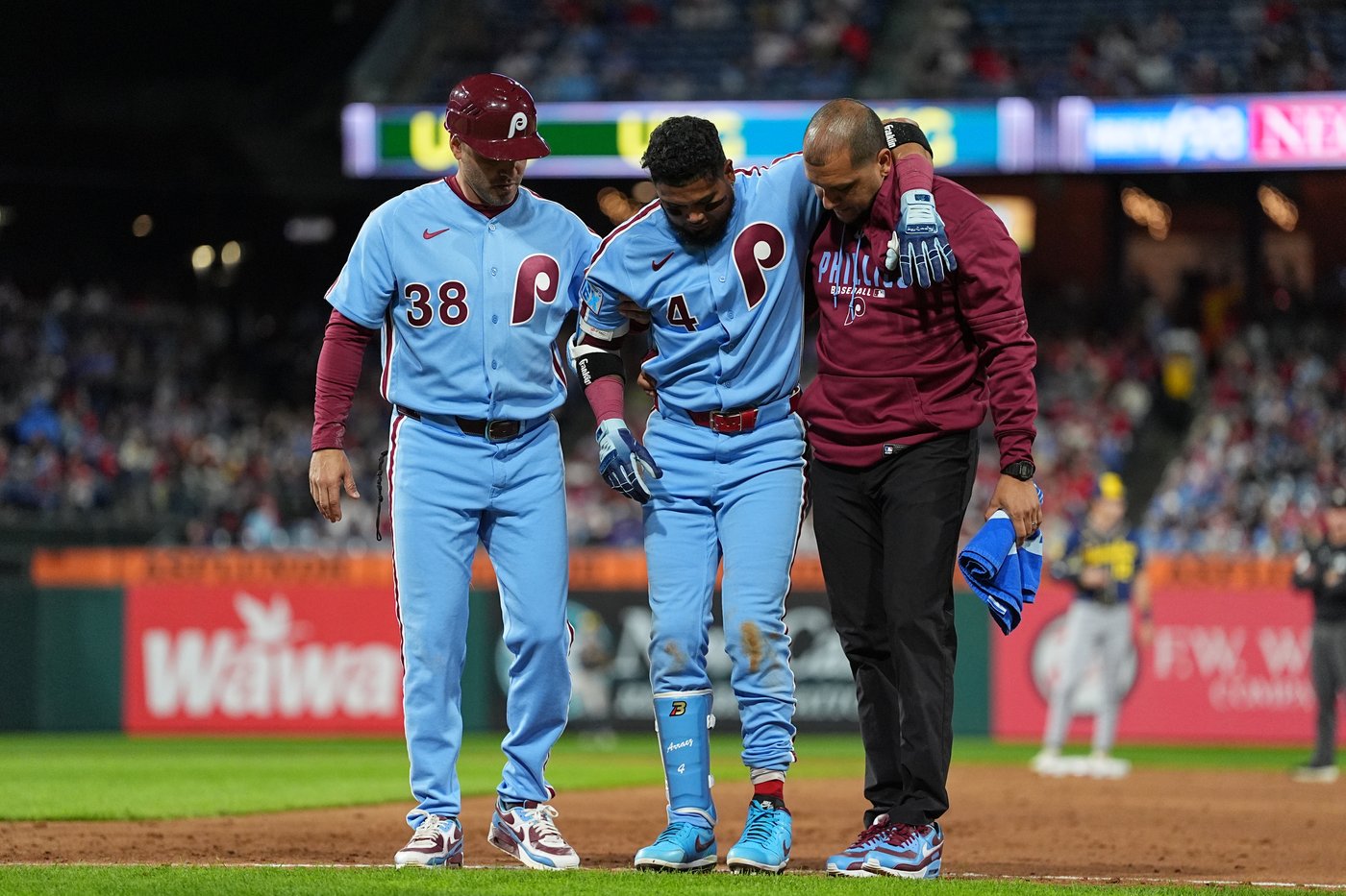 Luis Arraez suffers sprained left ankle as Phillies falter again with chance to clinch playoff spot | iNFOnews.ca