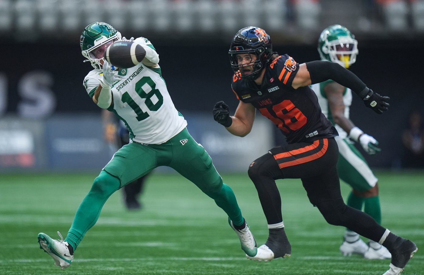 Harris throws for three touchdowns, Saskatchewan Roughriders thump B.C. Lions 33-27 | iNFOnews.ca Harris throws for three touchdowns, Saskatchewan Roughriders thump B.C. Lions 33-27 | iNFOnews.ca