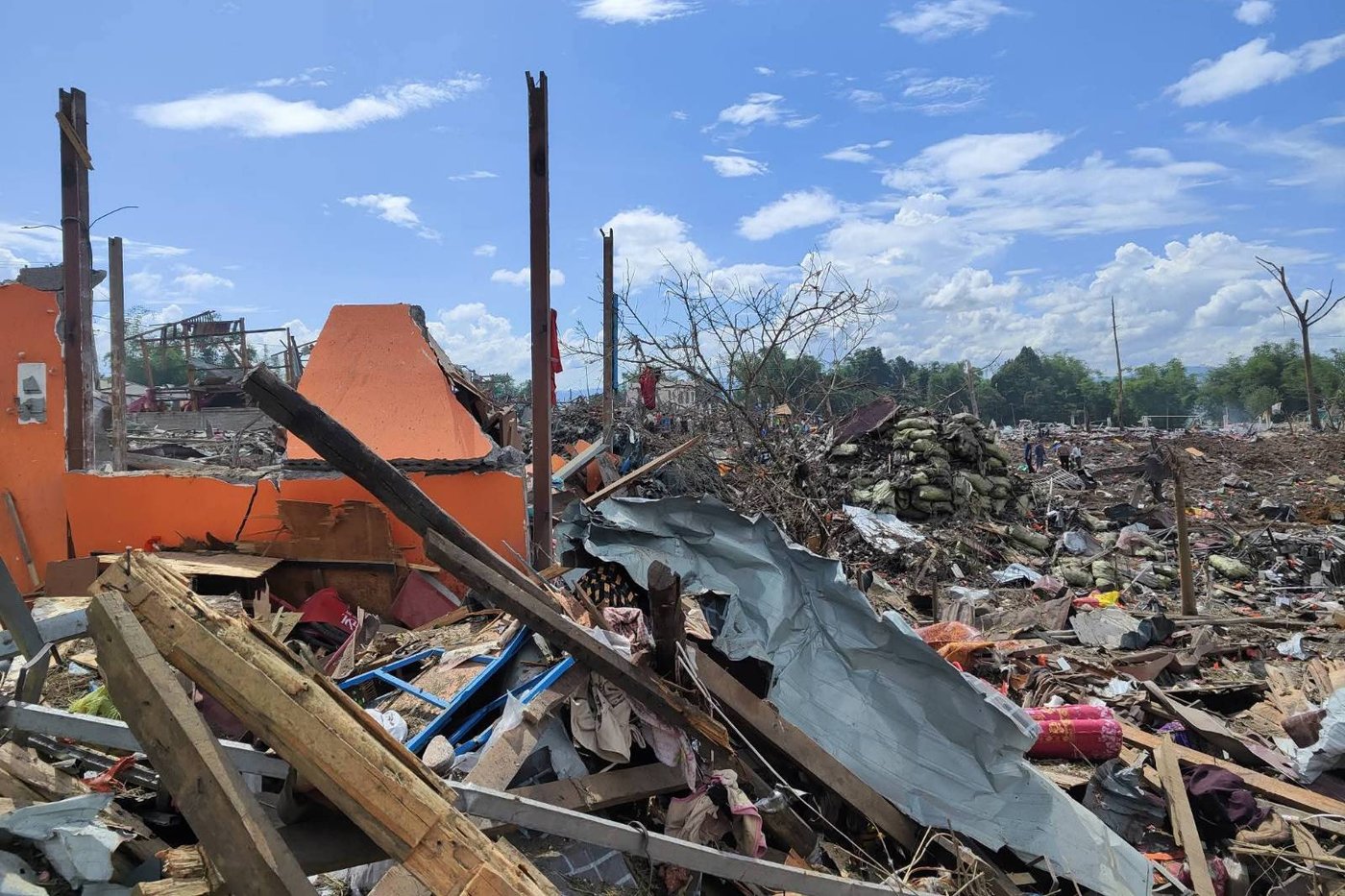 Blast at building storing explosives in Myanmar kills more than 45 people | iNFOnews.ca Blast at building storing explosives in Myanmar kills more than 45 people | iNFOnews.ca