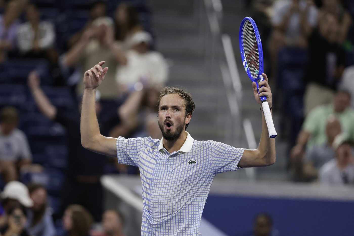 Medvedev taunts booing crowd, rips chair ump during wild US Open meltdown | iNFOnews.ca Medvedev taunts booing crowd, rips chair ump during wild US Open meltdown | iNFOnews.ca