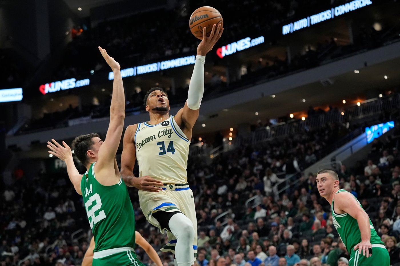 Celtics spoil Giannis Antetokounmpo's return, trouncing Bucks 108-81 without Jaylen Brown | iNFOnews.ca Celtics spoil Giannis Antetokounmpo's return, trouncing Bucks 108-81 without Jaylen Brown | iNFOnews.ca