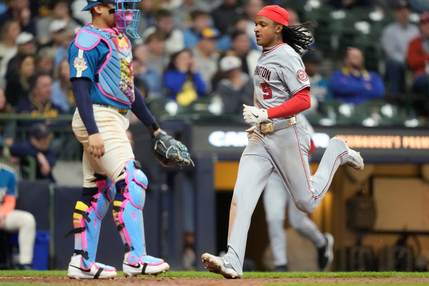 Vivas and Millas drive in runs as Nationals succeed on 3 bunts in 4-run 9th to beat Brewers 7-3 | iNFOnews.ca Vivas and Millas drive in runs as Nationals succeed on 3 bunts in 4-run 9th to beat Brewers 7-3 | iNFOnews.ca