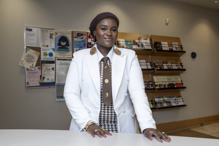 Oral HIV self-test approved for sale, advocates say it's key to elimination | iNFOnews.ca