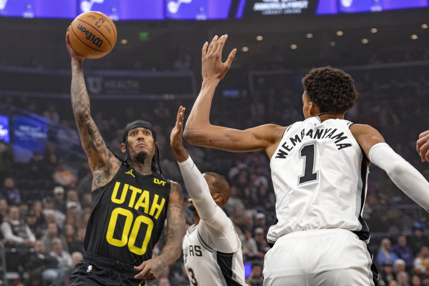 Wembanyama has 25 points and nine rebounds to lead Spurs to 106-88 win over Jazz | iNFOnews.ca
