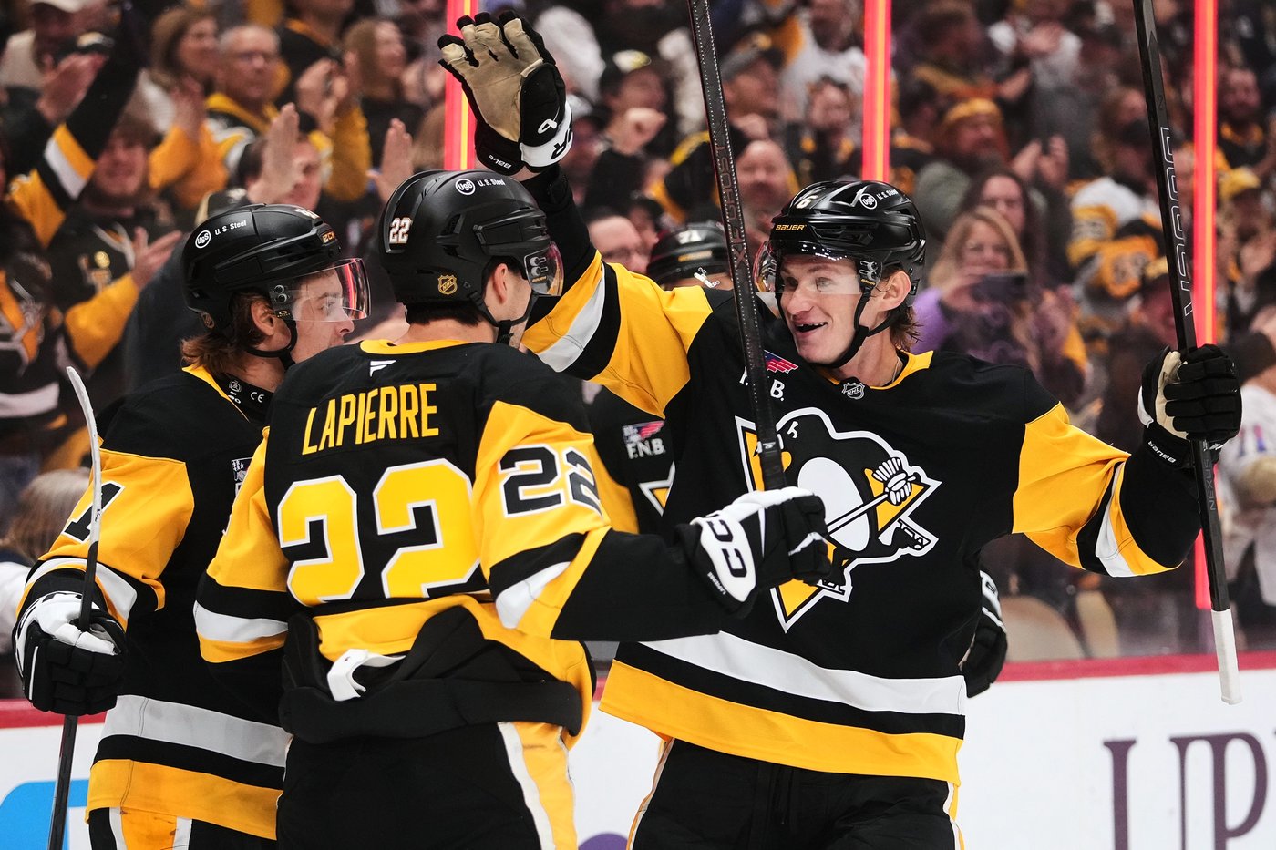 Penguins blank Panthers 4-0, spoiling Black’s debut | iNFOnews.ca Penguins blank Panthers 4-0, spoiling Black’s debut | iNFOnews.ca