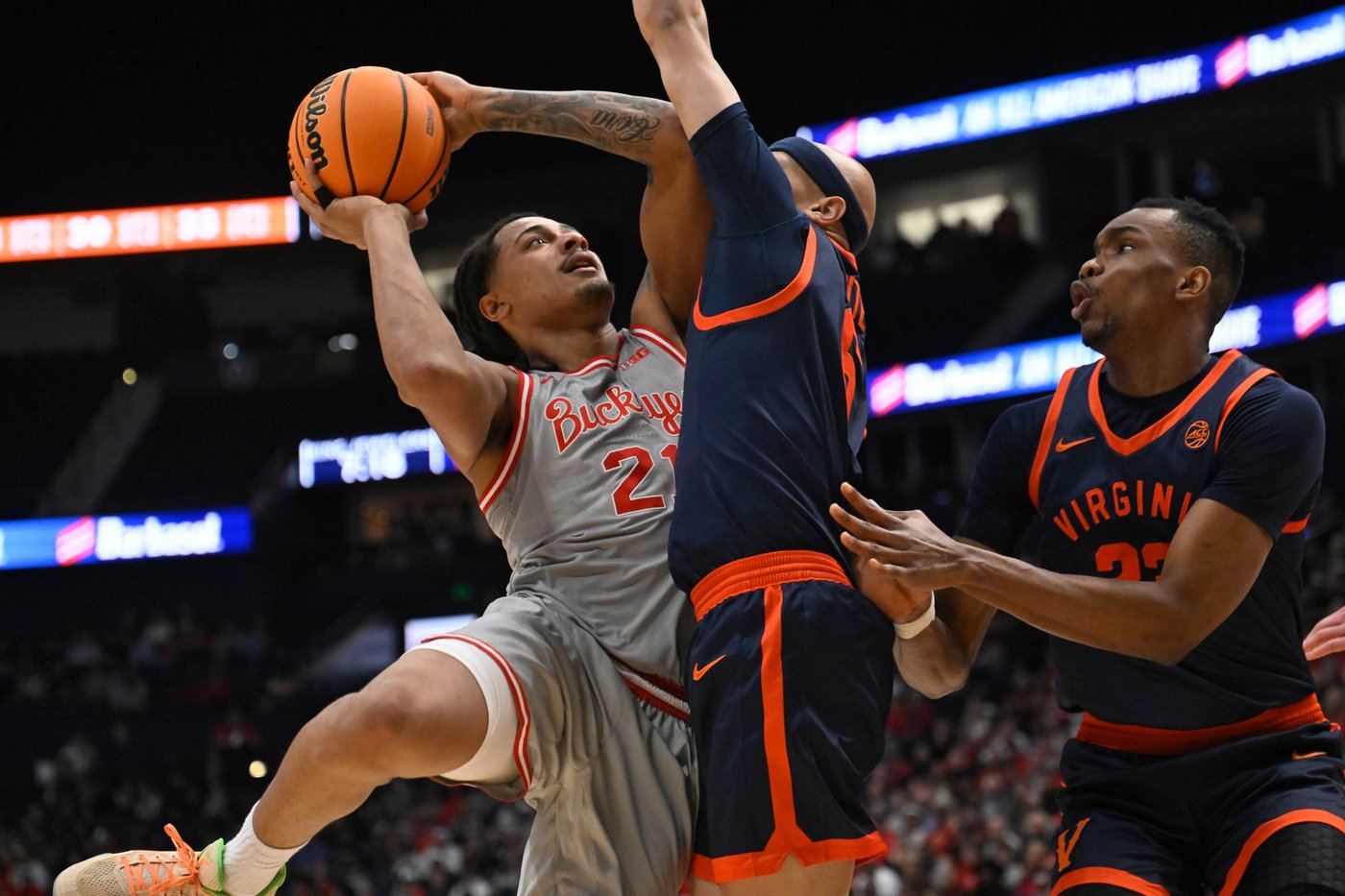 Thomas, Lewis help No. 15 Virginia beat Ohio State 70-66 in Nashville | iNFOnews.ca Thomas, Lewis help No. 15 Virginia beat Ohio State 70-66 in Nashville | iNFOnews.ca