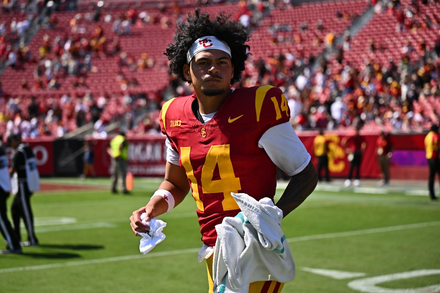 AP Player of the Week: USC's Jayden Maiava passed for 286 yards and accounted for 3 TDs | iNFOnews.ca AP Player of the Week: USC's Jayden Maiava passed for 286 yards and accounted for 3 TDs | iNFOnews.ca