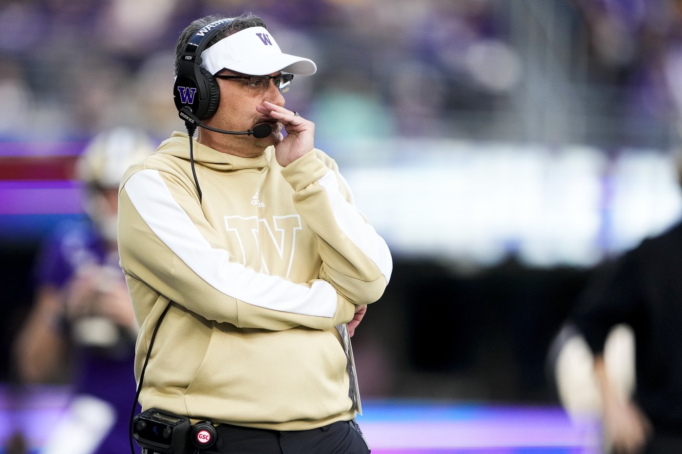 Washington pulls away in 4th quarter to beat No. 10 Michigan 27-17 in title game rematch | iNFOnews.ca