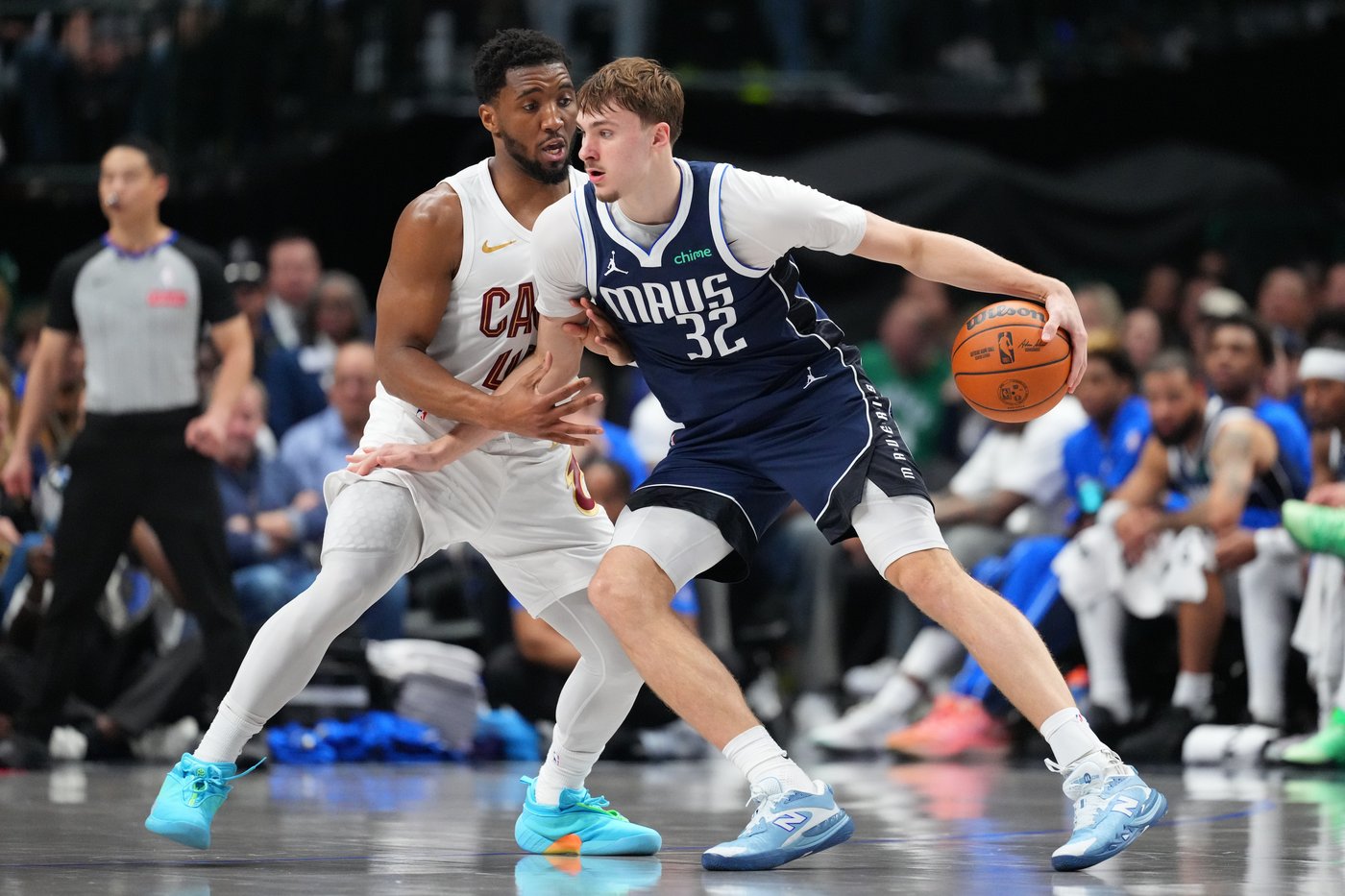Evan Mobley scores 29 points and the Cavaliers rout the Mavericks 138-105 | iNFOnews.ca