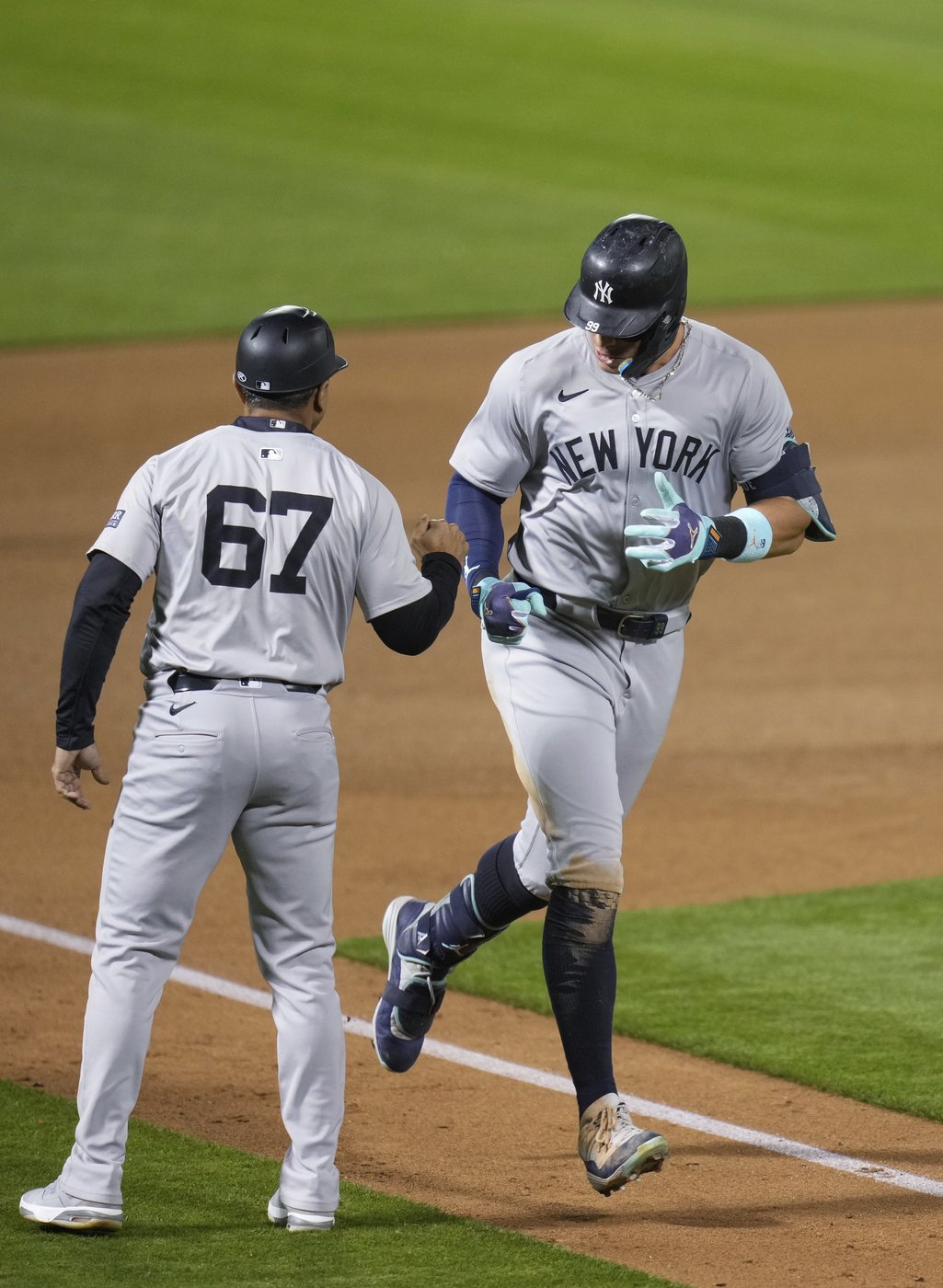 Judge hits major league-leading 54th homer, Stanton, Volpe also connect as Yankees pound A's 10-0 | iNFOnews.ca