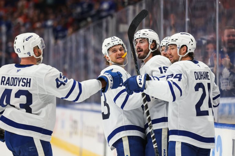 Energized Leafs continue their hot roll with impressive 7-2 win in Edmonton | iNFOnews.ca