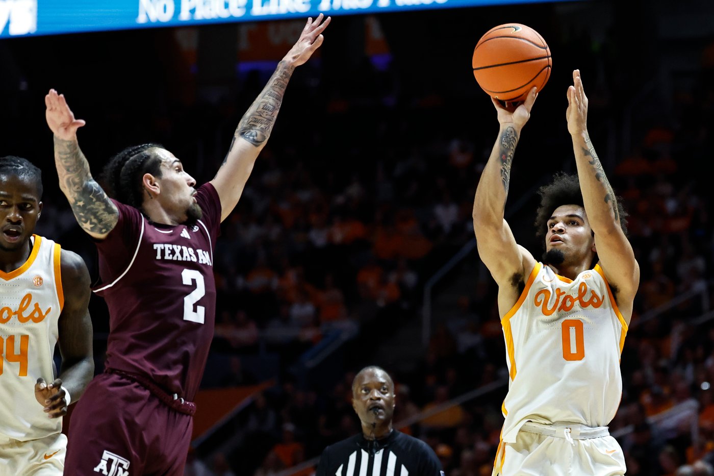 Nate Ament scores 23, 10 in 2OTs, as No. 24 Tennessee tops Texas A&M 87-82 | iNFOnews.ca Nate Ament scores 23, 10 in 2OTs, as No. 24 Tennessee tops Texas A&M 87-82 | iNFOnews.ca