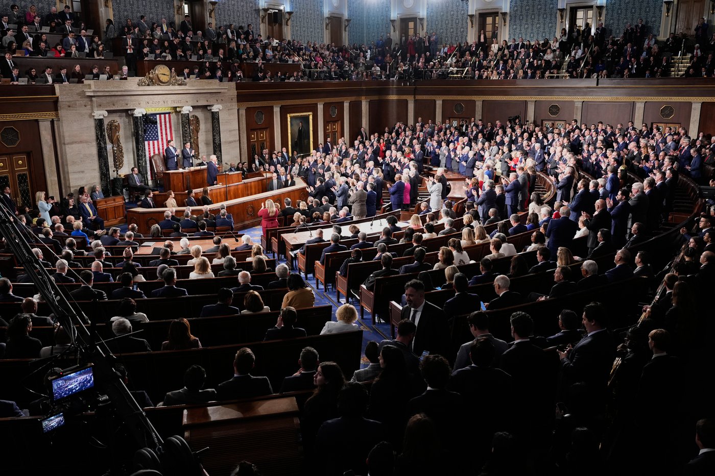 To sit or stand: Trump's challenge to Democrats a key moment in State of the Union address | iNFOnews.ca