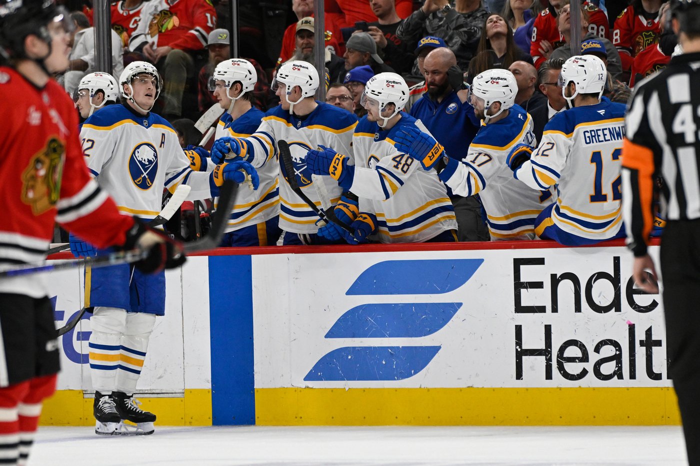 Thompson stars as Sabres clinch Atlantic title with a 5-1 victory over Blackhawks | iNFOnews.ca
