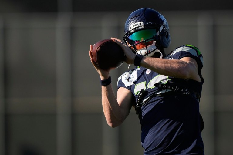 WR Cooper Kupp leading the way on, off the field for Seahawks ahead of Super Bowl | iNFOnews.ca