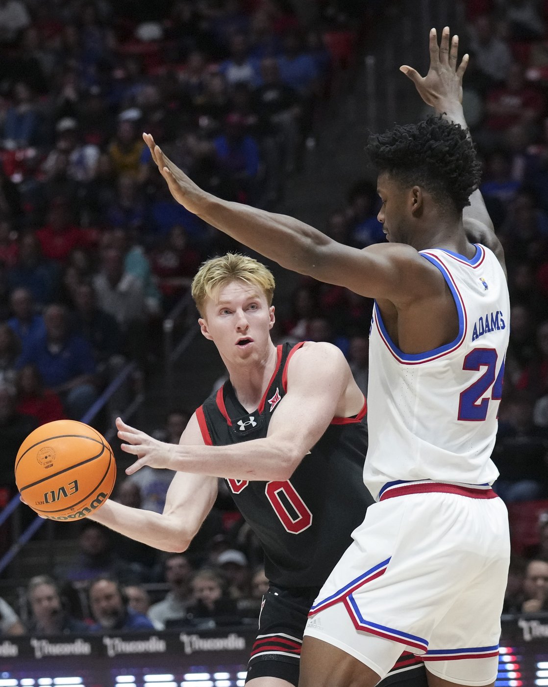 Madsen scores 24 and becomes Utah's career 3-point leader in 74-67 win over No. 17 Kansas | iNFOnews.ca
