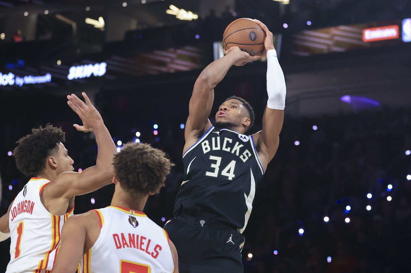 The Bucks-Thunder NBA Cup final will have a lot of money at stake | iNFOnews.ca