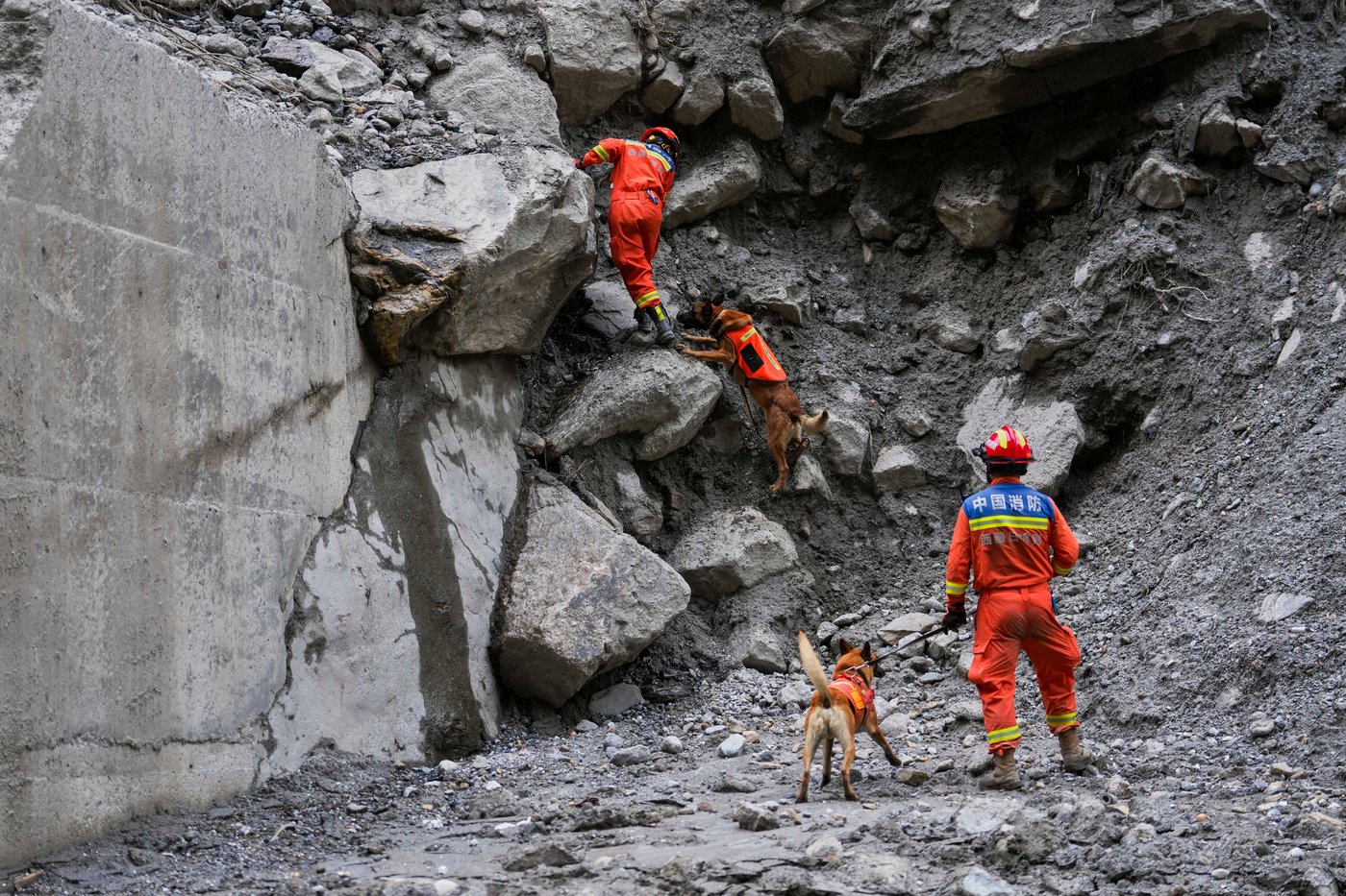 China exerts tight grip on information after floods along the border with Nepal | iNFOnews.ca China exerts tight grip on information after floods along the border with Nepal | iNFOnews.ca