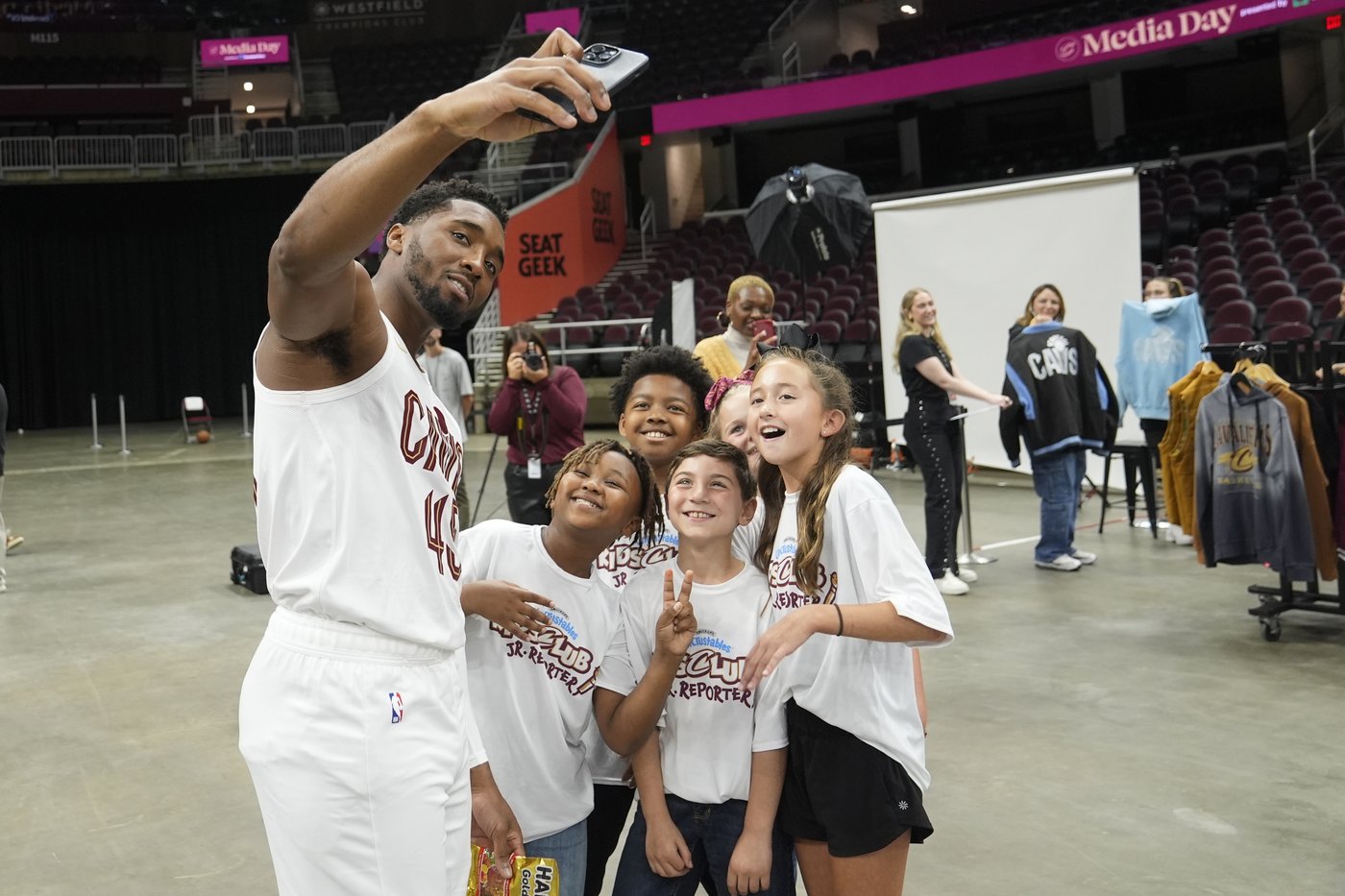 Cavaliers star Donovan Mitchell relieved to be in Cleveland for long haul after signing extension | iNFOnews.ca