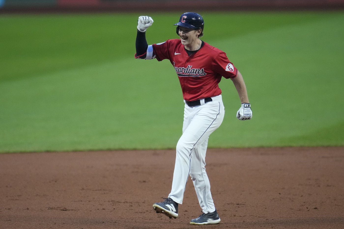 AL Central champion Guardians clinch first-round bye in postseason with 6-1 victory over Reds | iNFOnews.ca