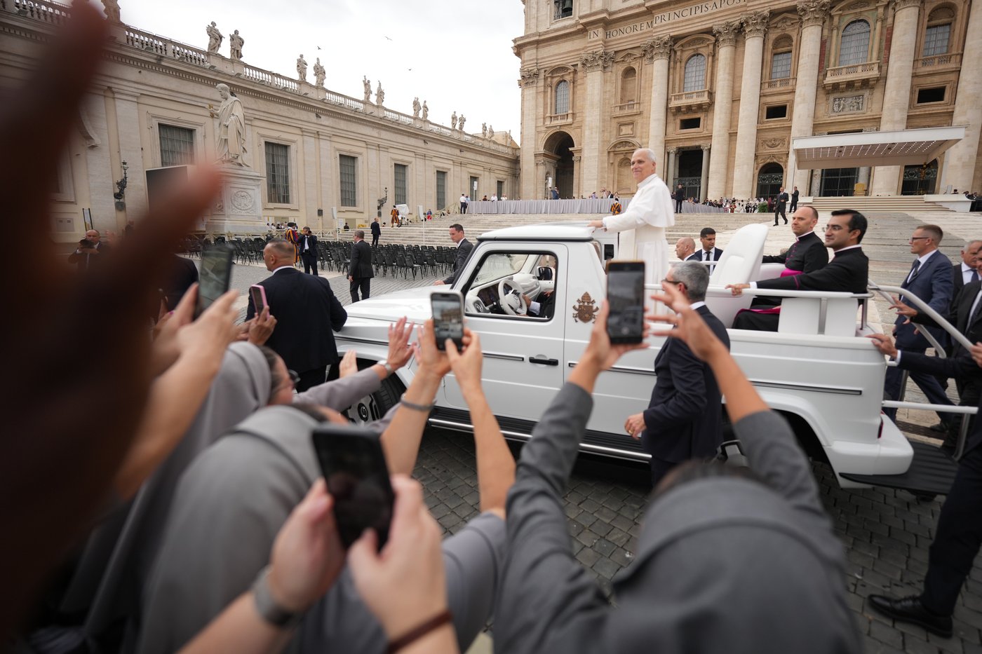 Pope Leo XIV opens status check on Pope Francis' contentious opening to civilly remarried Catholics | iNFOnews.ca