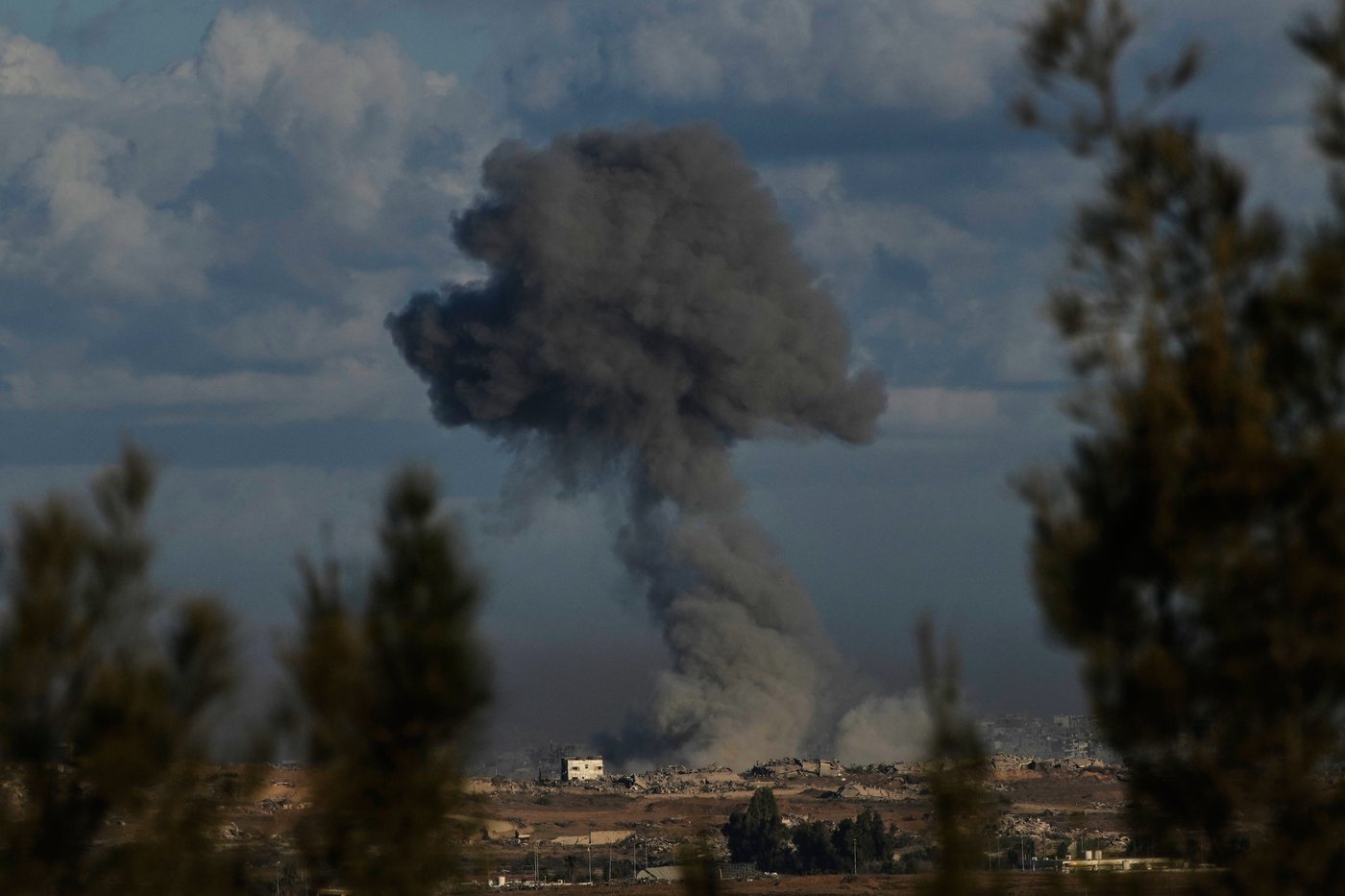 Gaza peace talks enter their second day on the war's anniversary | iNFOnews.ca