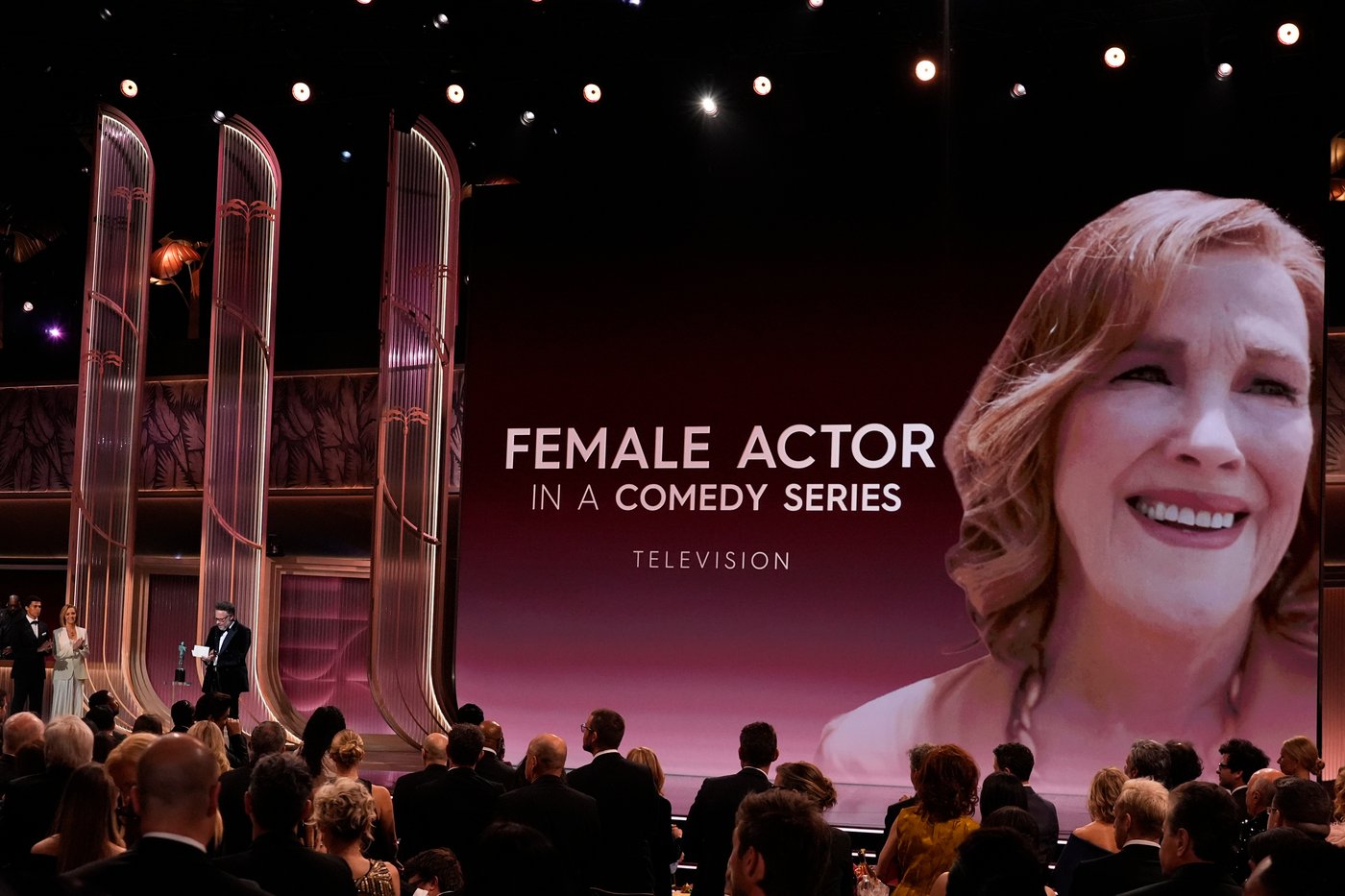 Catherine O'Hara wins posthumous award for 'The Studio' at Actor Awards | iNFOnews.ca
