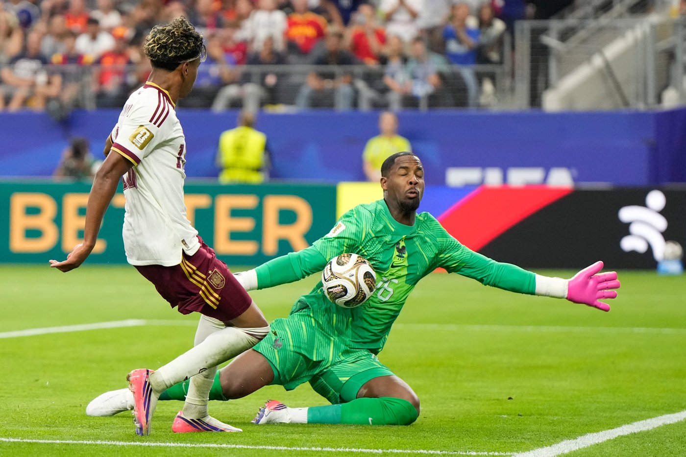 Lamine Yamal didn't score, but a sneaky play helped Spain beat France in the World Cup semifinals | iNFOnews.ca Lamine Yamal didn't score, but a sneaky play helped Spain beat France in the World Cup semifinals | iNFOnews.ca