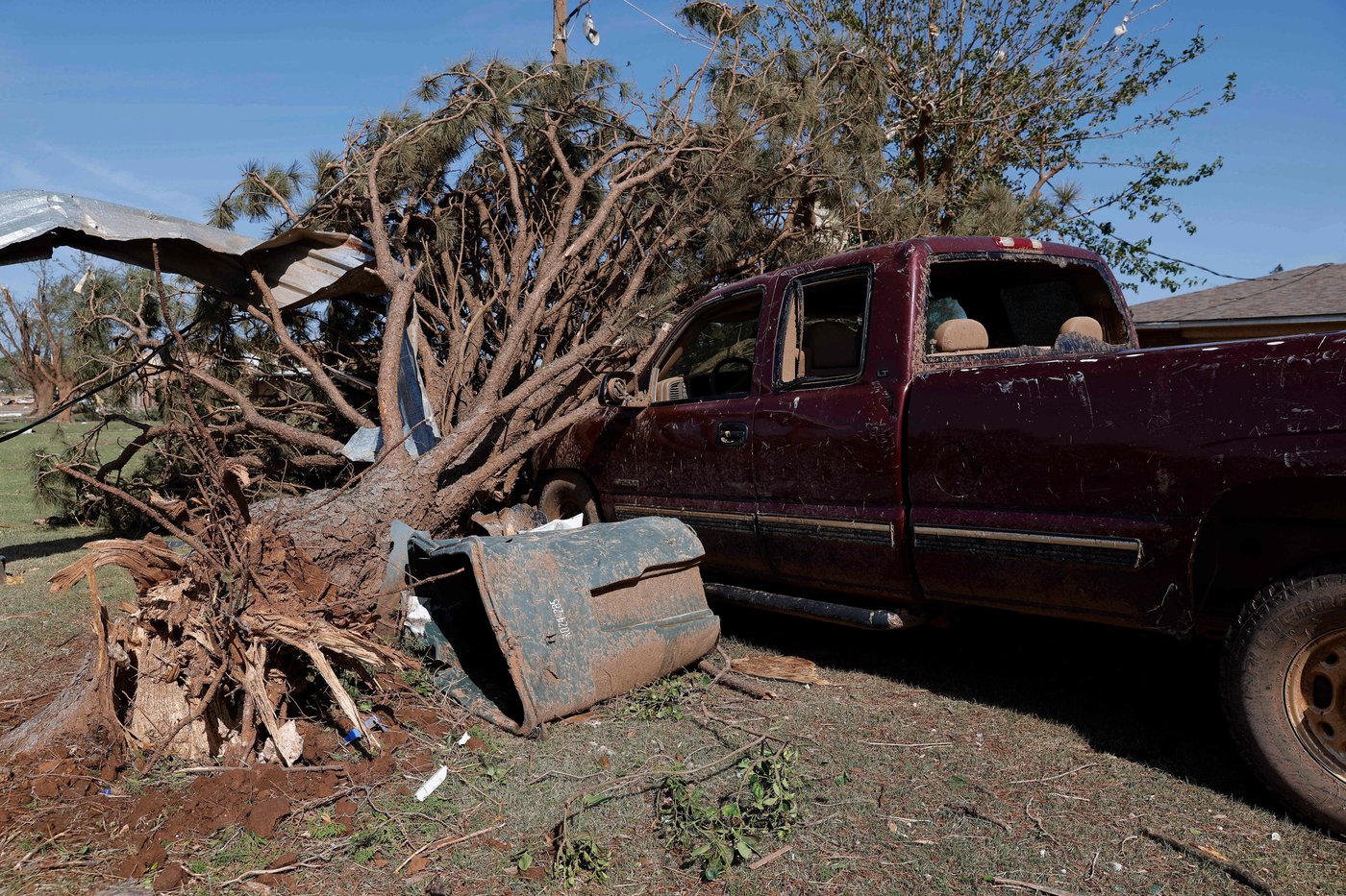 Photos show tornado damage that ripped through Oklahoma | iNwheels