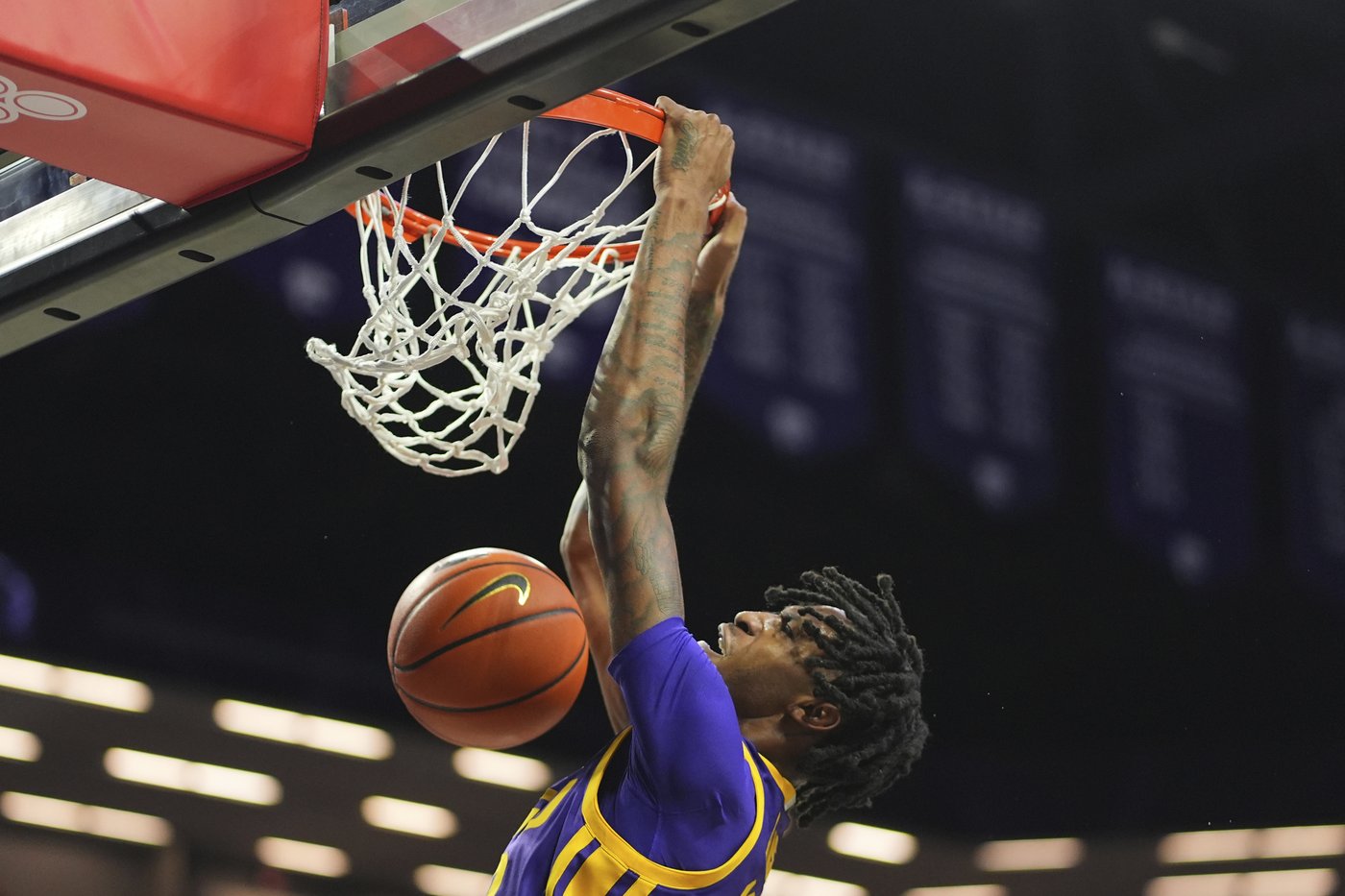 LSU beats Kansas State 76-65 behind Cam Carter's 20 points against his former team | iNFOnews.ca