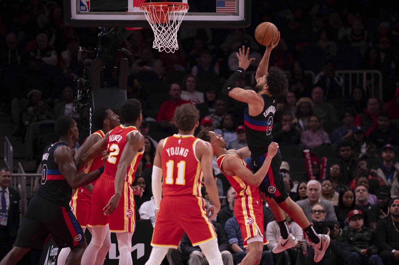 Cade Cunningham scores 29 points to lead Pistons past cold-shooting Hawks | iNFOnews.ca